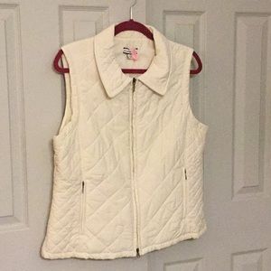 Croft and barrow quilted vest. L